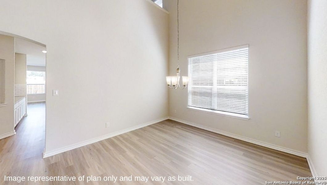 Spacious, unfurnished interior of a new home in Brookstone Creek, San Antonio (Image 10).
