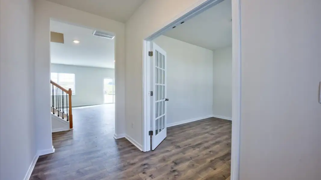 Spacious, unfurnished interior of a new home in Saddlebrook, Rocky Mount (Image 13).