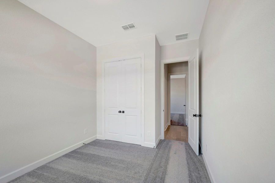 Spacious, unfurnished interior of a new home in ARTAVIA 45' Homesites, Conroe (Image 29).