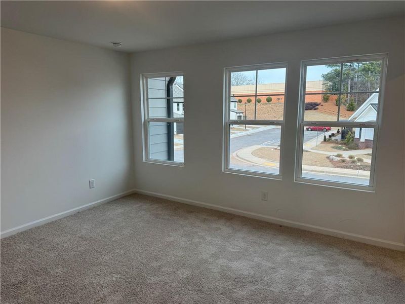Spacious, unfurnished interior of a new home in Laurelwood, Douglasville (Image 19).