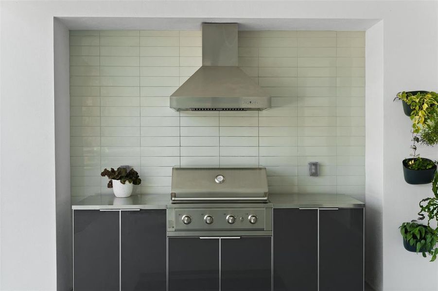 Close-up of interior finishes inside a home in , Belleair (Image 20).