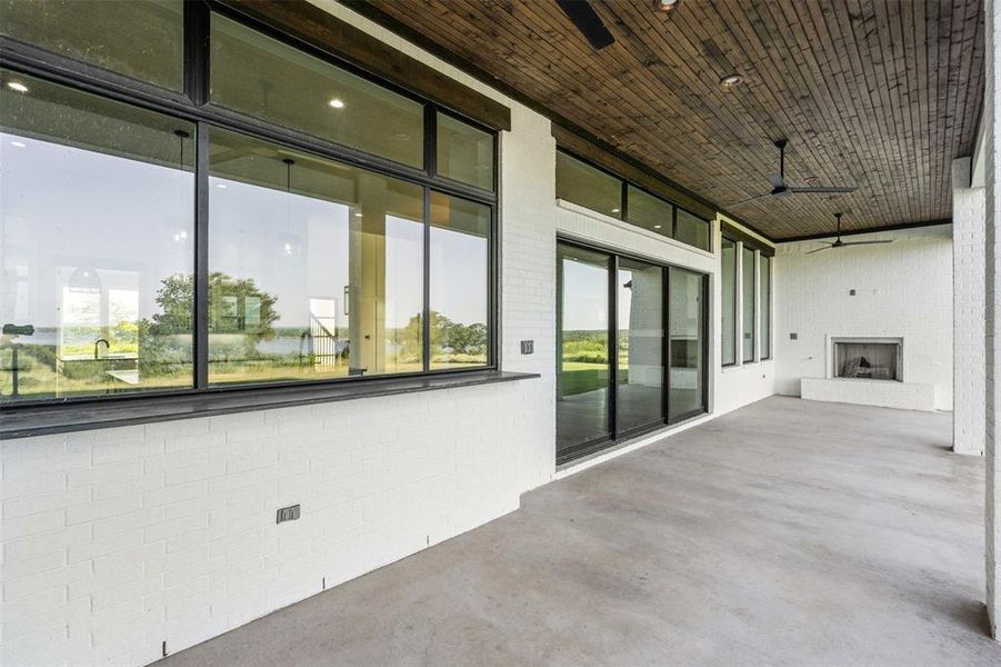 Image 40 of a home in .