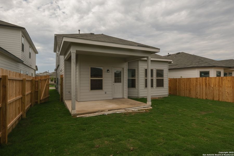 Exterior details and patio area of a home in Winding Brook, San Antonio (Image 4). Exterior details and patio area of a home in Winding Brook, San Antonio (Image 4).