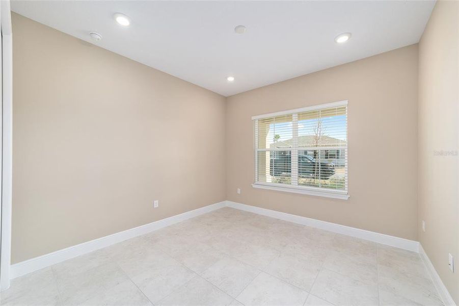 Spacious, unfurnished interior of a new home in , Ocala (Image 42).