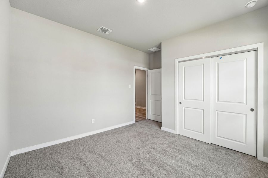 Spacious, unfurnished interior of a new home in Hillside Village, Temple (Image 15). Spacious, unfurnished interior of a new home in Hillside Village, Temple (Image 15).