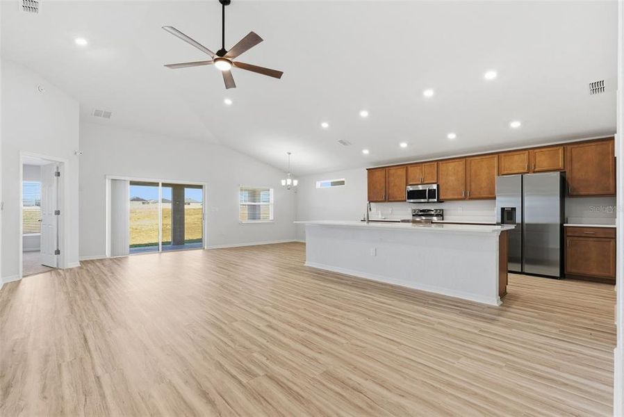 Spacious, unfurnished interior of a new home in , Davenport (Image 24).