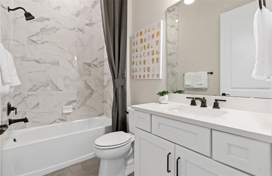 Furnished interior view inside a new home in , Mount Dora (Image 21).