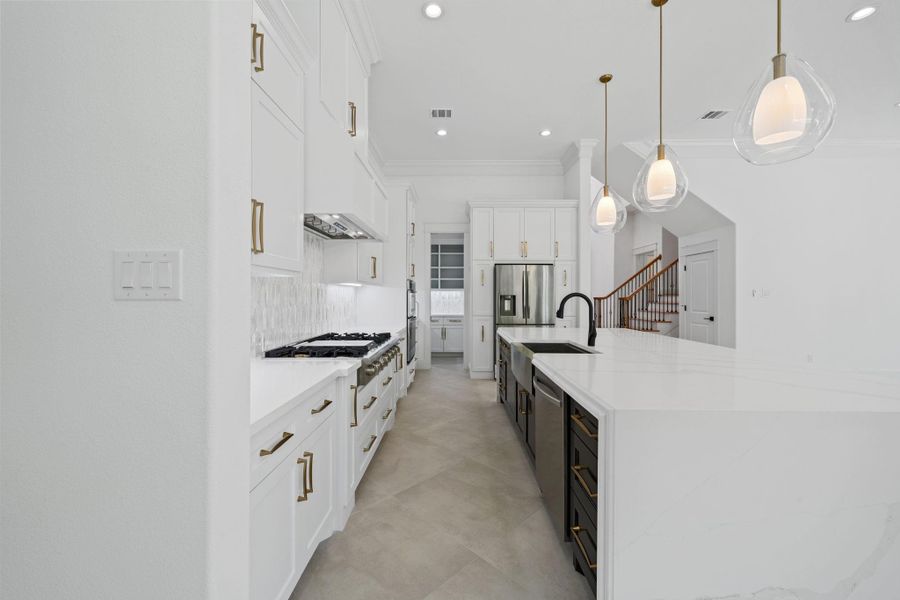 Image 36 of a home in .