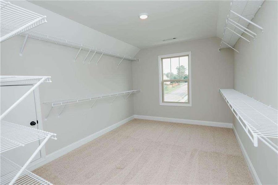 Spacious, unfurnished interior of a new home in , Douglasville (Image 21).