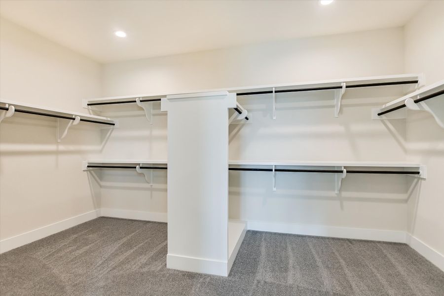 Representative unfurnished interior of a home built from the Avalon by Giddens Homes in Scofield Farms Estates, Georgetown (Image 218).