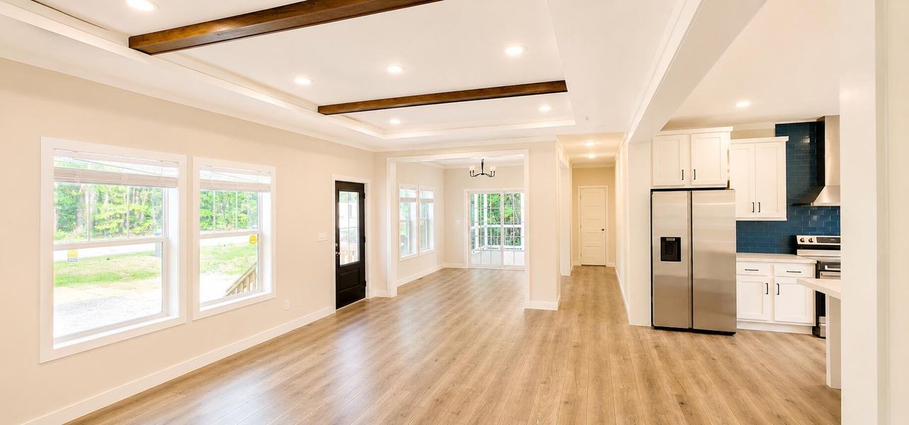 Spacious, unfurnished interior of a new home in , Manning (Image 24).