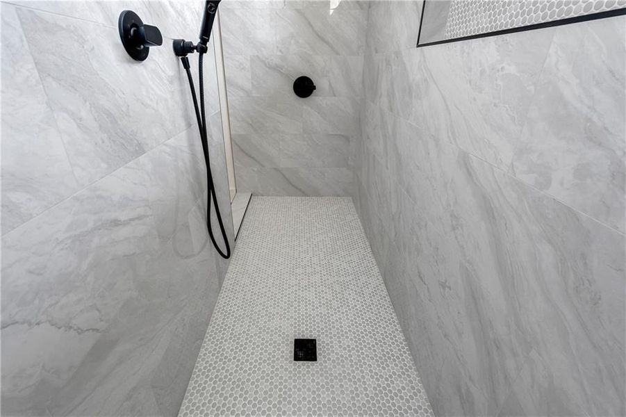 Close-up of interior finishes inside a home in , Lavonia (Image 17).