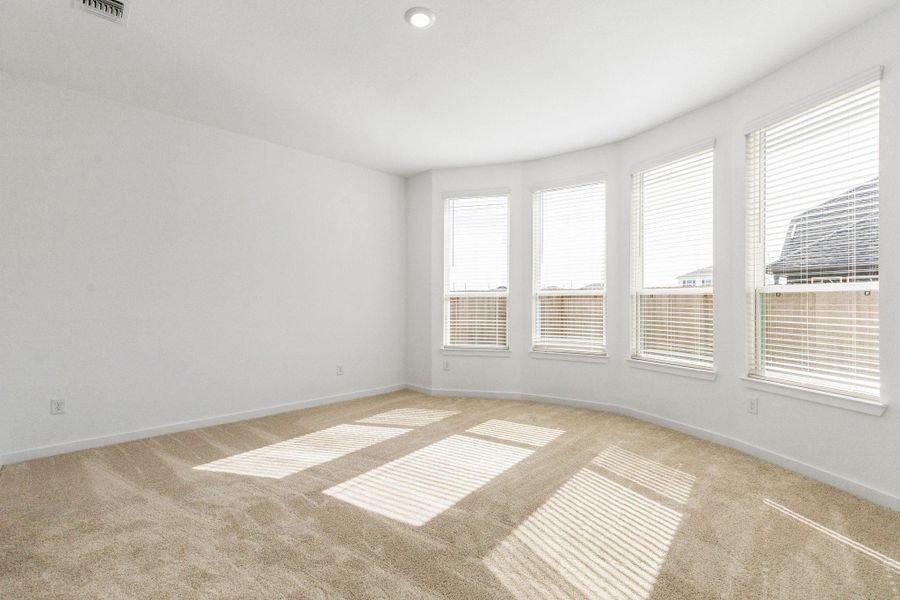 Spacious, unfurnished interior of a new home in Windcress, Baytown (Image 26).
