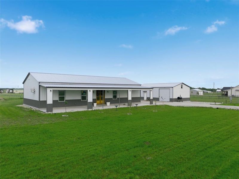 Exterior details and patio area of a home in , Leroy (Image 29).