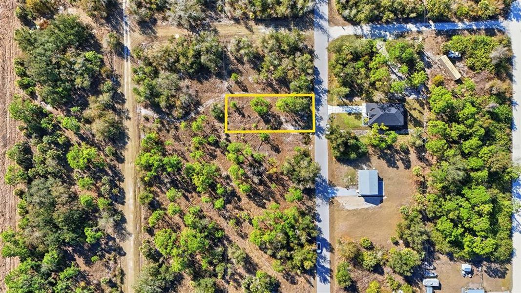 Image 14 of a home in . Image 14 of a home in .