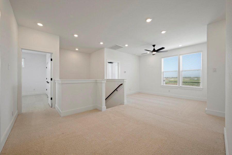 Spacious, unfurnished interior of a new home in Hallimore Ranch, Rosenberg (Image 26). Spacious, unfurnished interior of a new home in Hallimore Ranch, Rosenberg (Image 26).