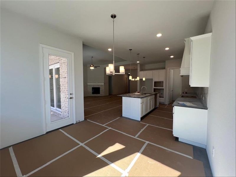 Breakfast nook/kitchen