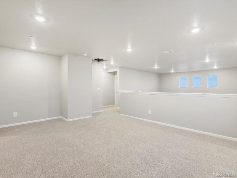 Spacious, unfurnished interior of a new home in Buffalo Highlands: The Flora Collection, Commerce City (Image 16). Spacious, unfurnished interior of a new home in Buffalo Highlands: The Flora Collection, Commerce City (Image 16).