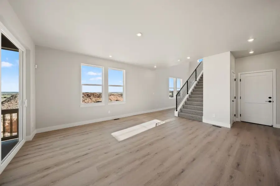 Spacious, unfurnished interior of a new home in Trumark Homes at Sterling Ranch, Littleton (Image 16).