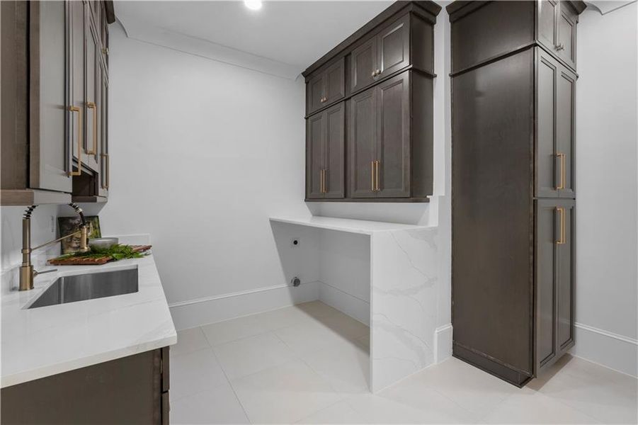 Furnished interior view inside a new home in , Monroe (Image 13).