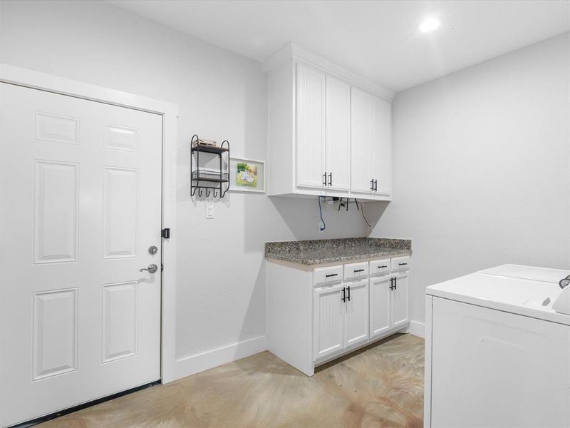 Furnished interior view inside a new home in , Weatherford (Image 27). Furnished interior view inside a new home in , Weatherford (Image 27).