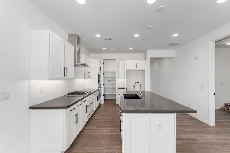 Representative furnished interior of a home built from the Winsor by Taylor Morrison in Allen Ranches Discovery Collection, Litchfield Park (Image 6).
