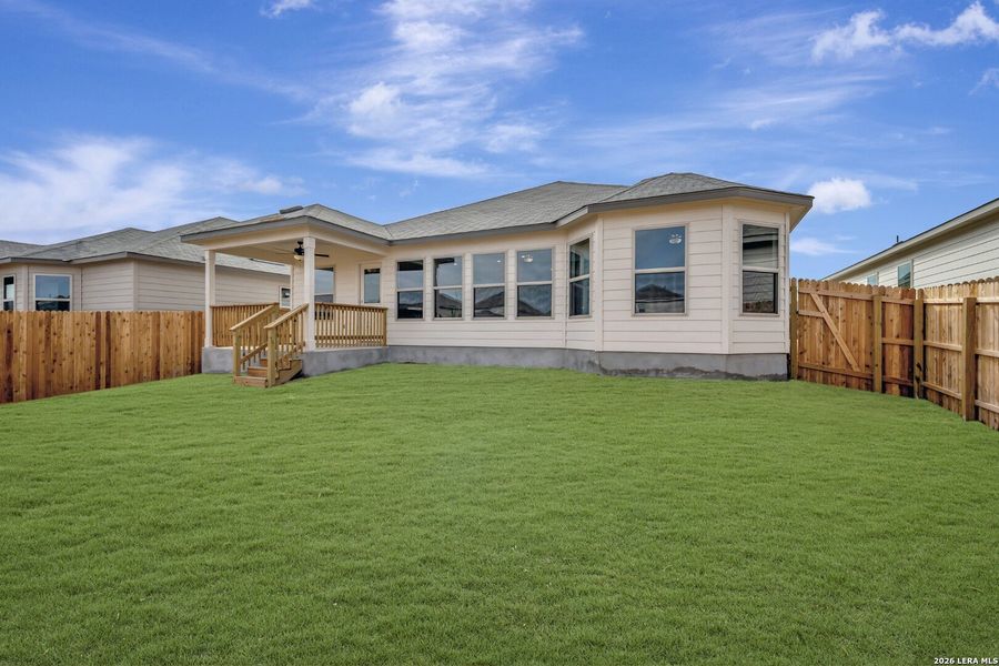 Exterior details and patio area of a home in Winding Brook, San Antonio (Image 29).