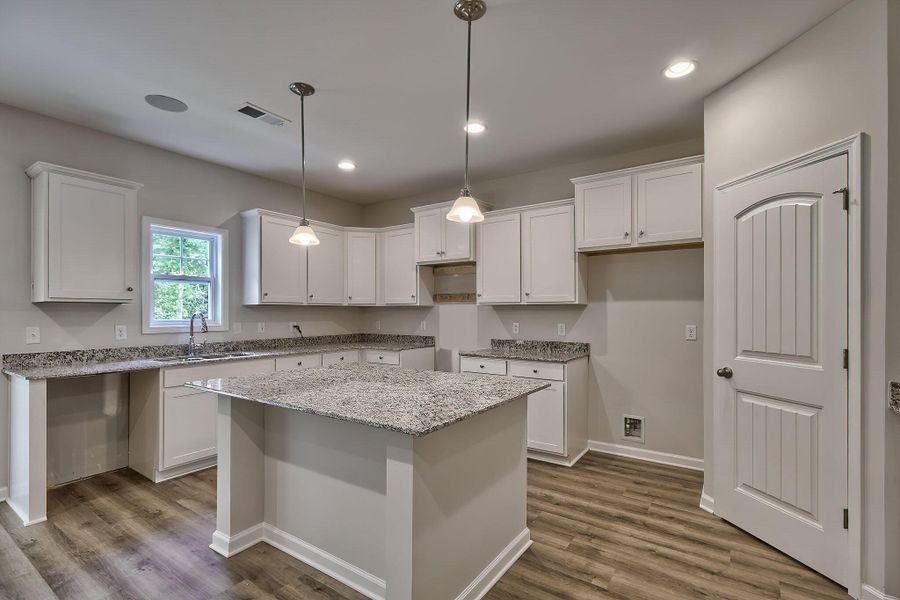 Devonshire II Kitchen Stock Devonshire II Kitchen Stock