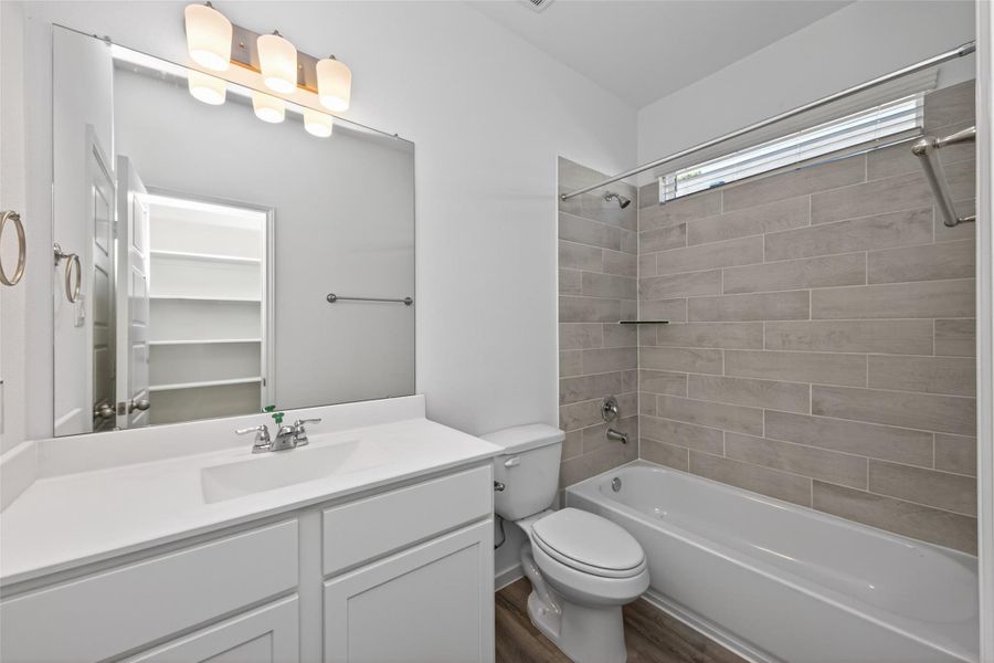 Furnished interior view inside a new home in Enclave at Willis, Willis (Image 12).