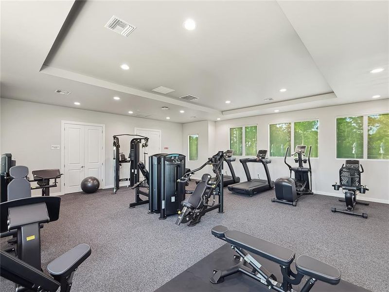 Community amenities in , Englewood (Image 35).