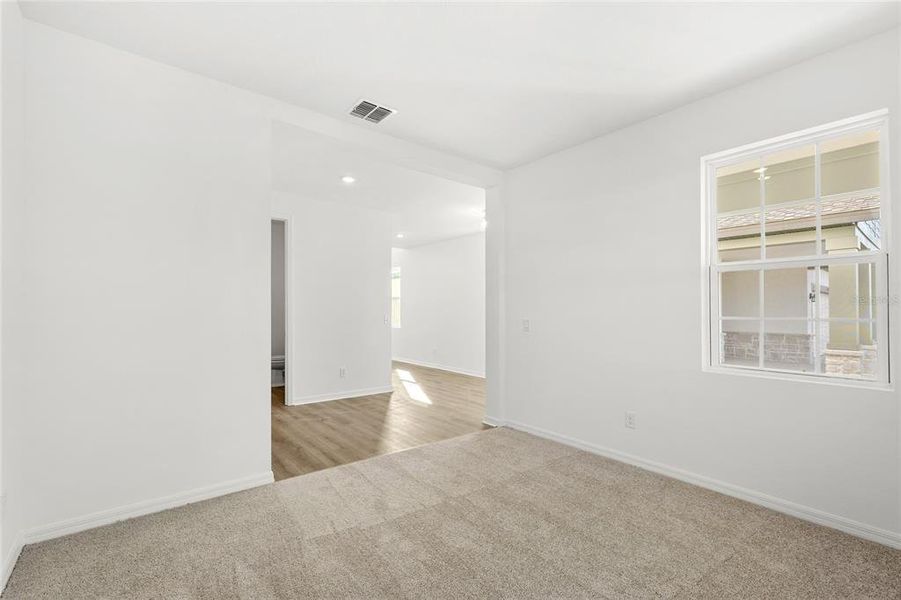 Spacious, unfurnished interior of a new home in , Kissimmee (Image 29).
