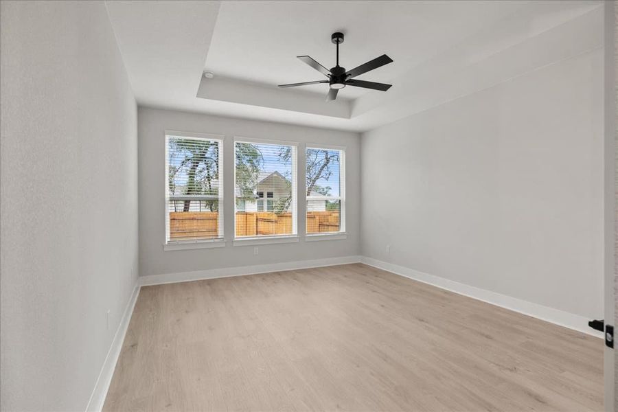 Spacious, unfurnished interior of a new home in 6 Creeks, Kyle (Image 27). Spacious, unfurnished interior of a new home in 6 Creeks, Kyle (Image 27).