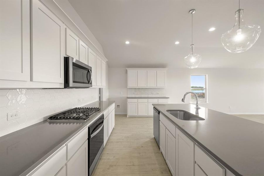 721 Scarlet Sage- Kitchen-4 721 Scarlet Sage- Kitchen-4