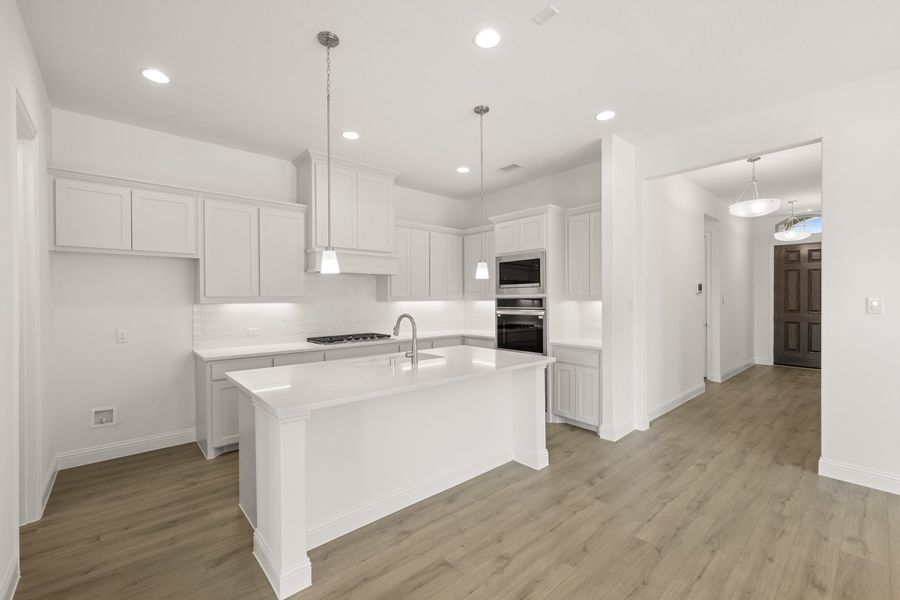 Furnished interior view inside a new home in Oak Ridge Park, Corinth (Image 7).
