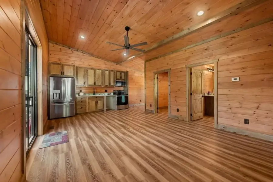 Image 72 of a home in .