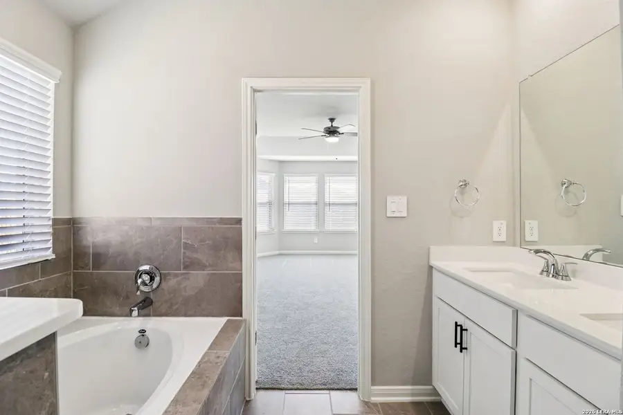 Furnished interior view inside a new home in Catalina, Converse (Image 6).