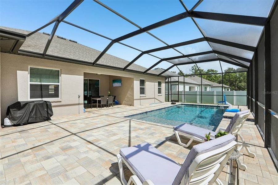 Exterior details and patio area of a home in Whiting Estates, Spring Hill (Image 22).