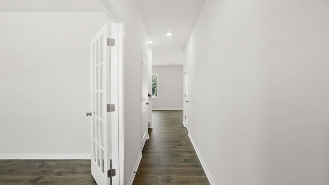 Spacious, unfurnished interior of a new home in Durbin Meadows Traditions, Fountain Inn (Image 17).