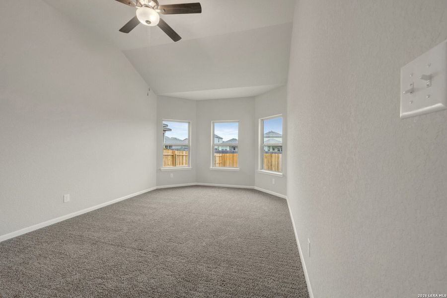 Spacious, unfurnished interior of a new home in Winding Brook, San Antonio (Image 22).