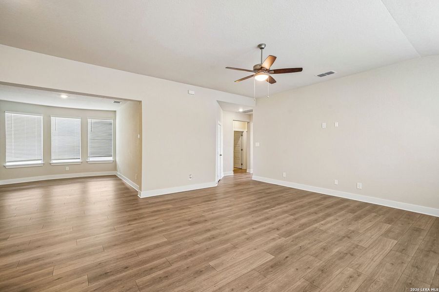 Spacious, unfurnished interior of a new home in Stetson Ridge, Marion (Image 30).