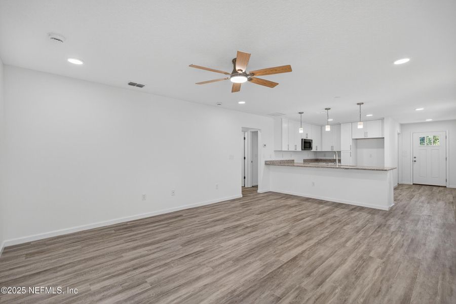 Spacious, unfurnished interior of a new home in , Jacksonville (Image 38). Spacious, unfurnished interior of a new home in , Jacksonville (Image 38).