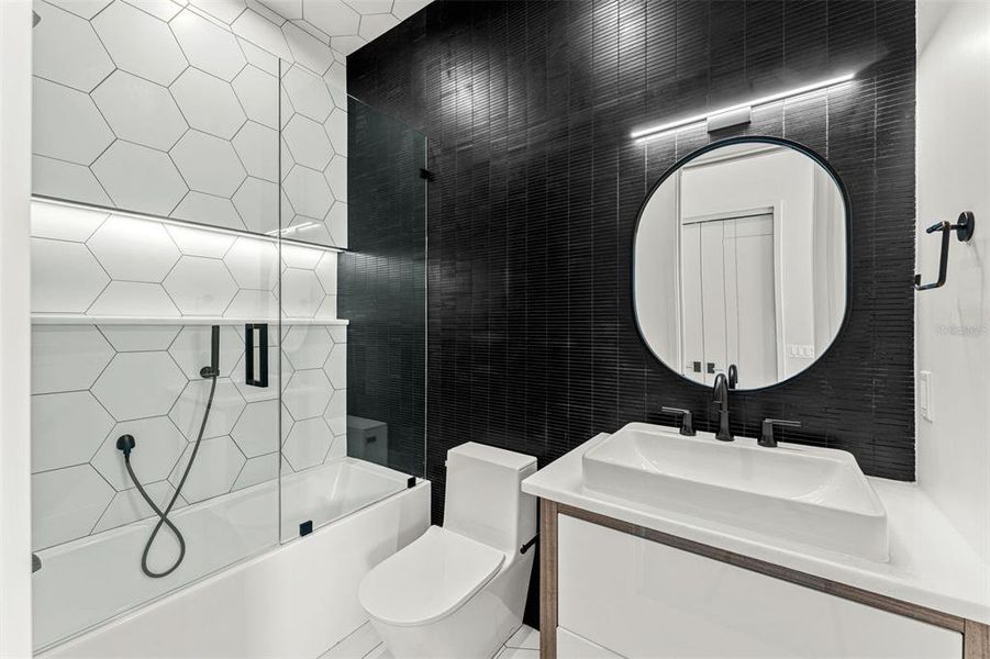 Furnished interior view inside a new home in , New Smyrna Beach (Image 10).