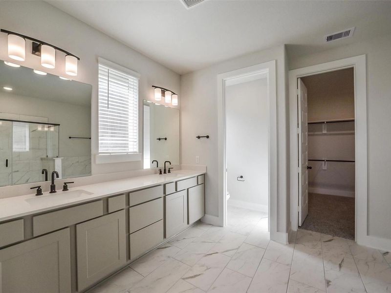 Furnished interior view inside a new home in Sierra Vista, Rosharon (Image 19).