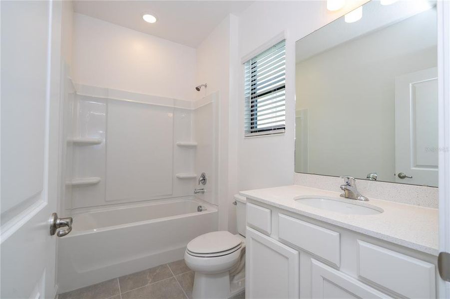 Furnished interior view inside a new home in , Orlando (Image 5).