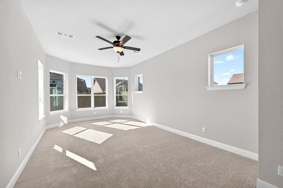 Spacious, unfurnished interior of a new home in Pecan Square - Gardens, Northlake (Image 25). Spacious, unfurnished interior of a new home in Pecan Square - Gardens, Northlake (Image 25).