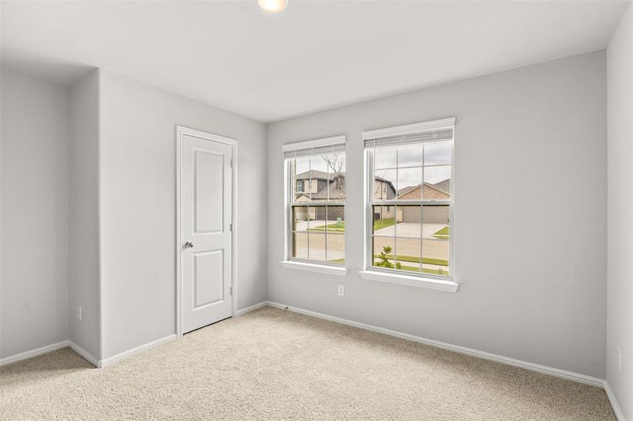 Spacious, unfurnished interior of a new home in Verandah, Royse City (Image 25).