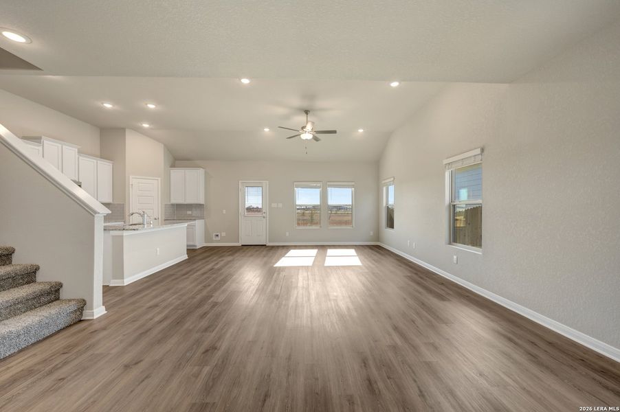 Spacious, unfurnished interior of a new home in Paloma Park, Converse (Image 51).