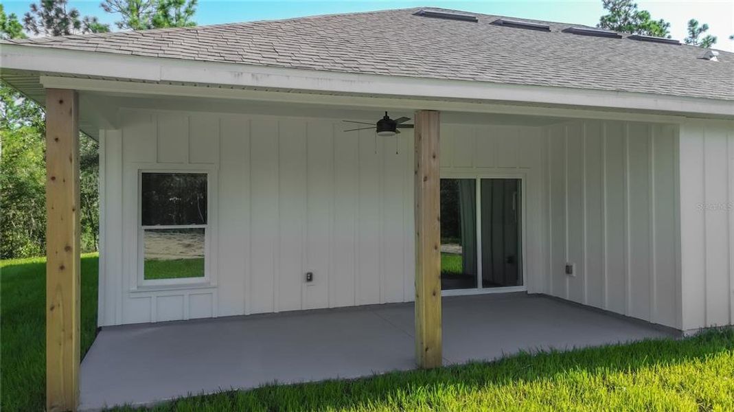 Exterior details and patio area of a home in , Dunnellon (Image 20). Exterior details and patio area of a home in , Dunnellon (Image 20).