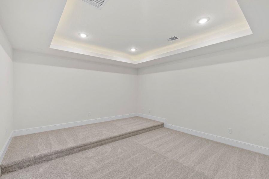 Spacious, unfurnished interior of a new home in Colton, Montgomery (Image 30).