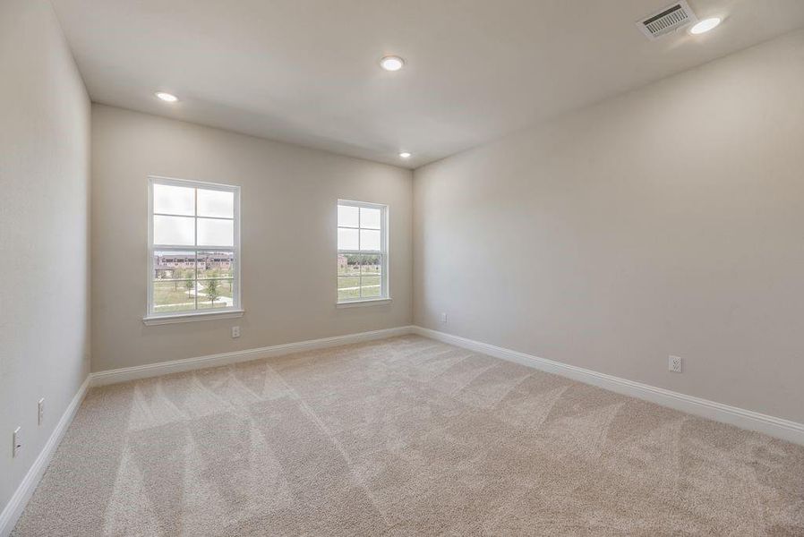 Spacious, unfurnished interior of a new home in Bayside, Rowlett (Image 15). Spacious, unfurnished interior of a new home in Bayside, Rowlett (Image 15).